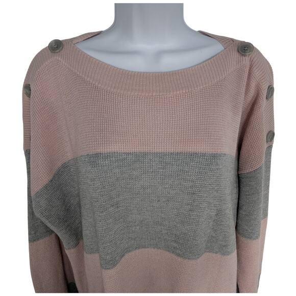 VINCE Camuto Pink and Gray Button Shoulder Sweater - Picture 6 of 11